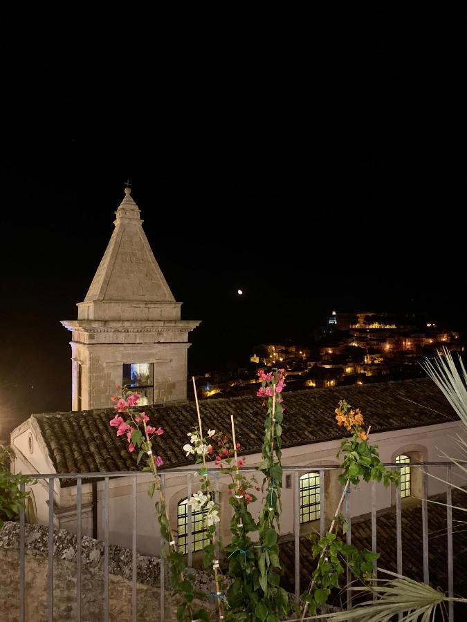 Da Cleo-Nel Cuore Del Barocco Siciliano Ragusa Eksteriør billede